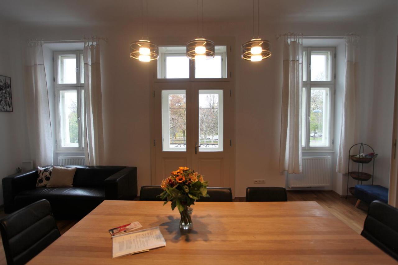 Casa Nostra - Ausgefallene Wohnung Am Augarten 비엔나 외부 사진